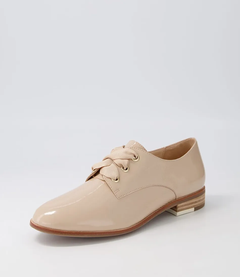 Women DJANGO & JULIETTE Flats<Bipka Latte Wrinkle Patent Lace Up Flats