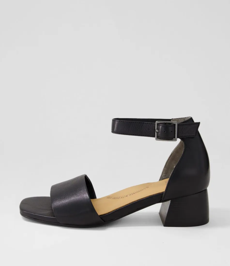 Women ZIERA Heels<Clairest W Black Leather Sandals