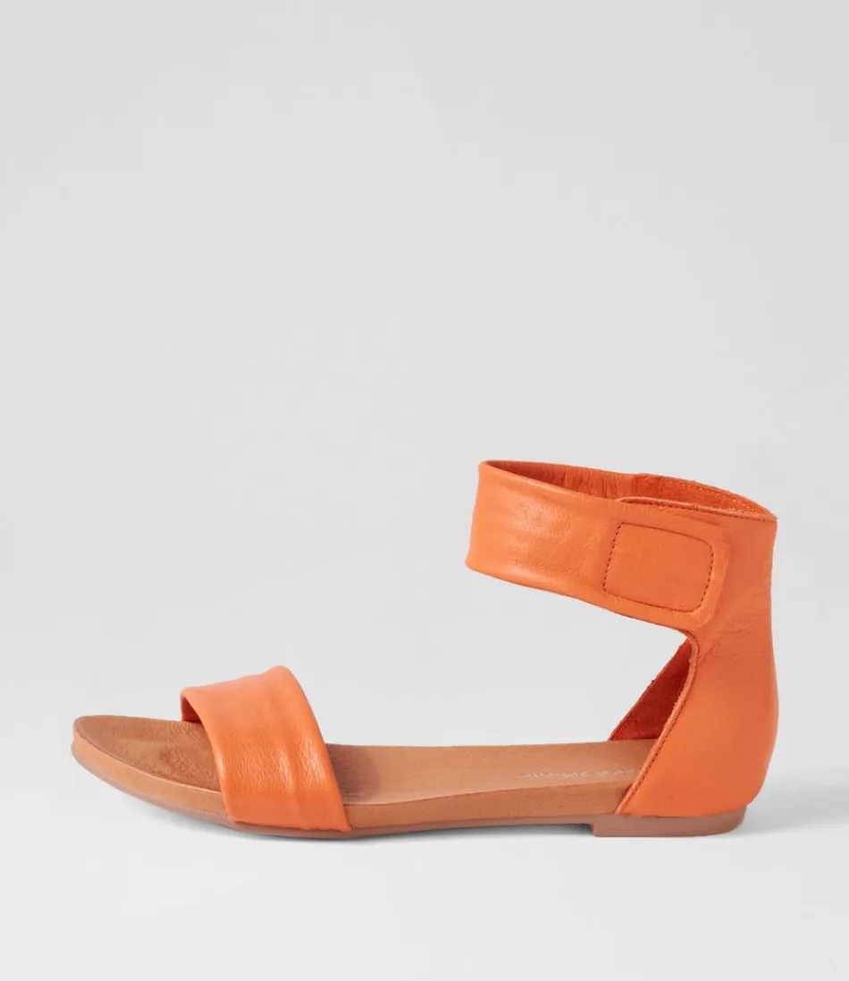 Women DJANGO & JULIETTE Flats<Juzz Bright Orange Leather Sandals